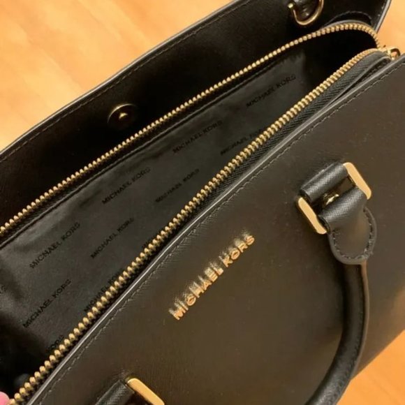 Michael Kors Savannah purse / Sacoche noir - Picture 2 of 5